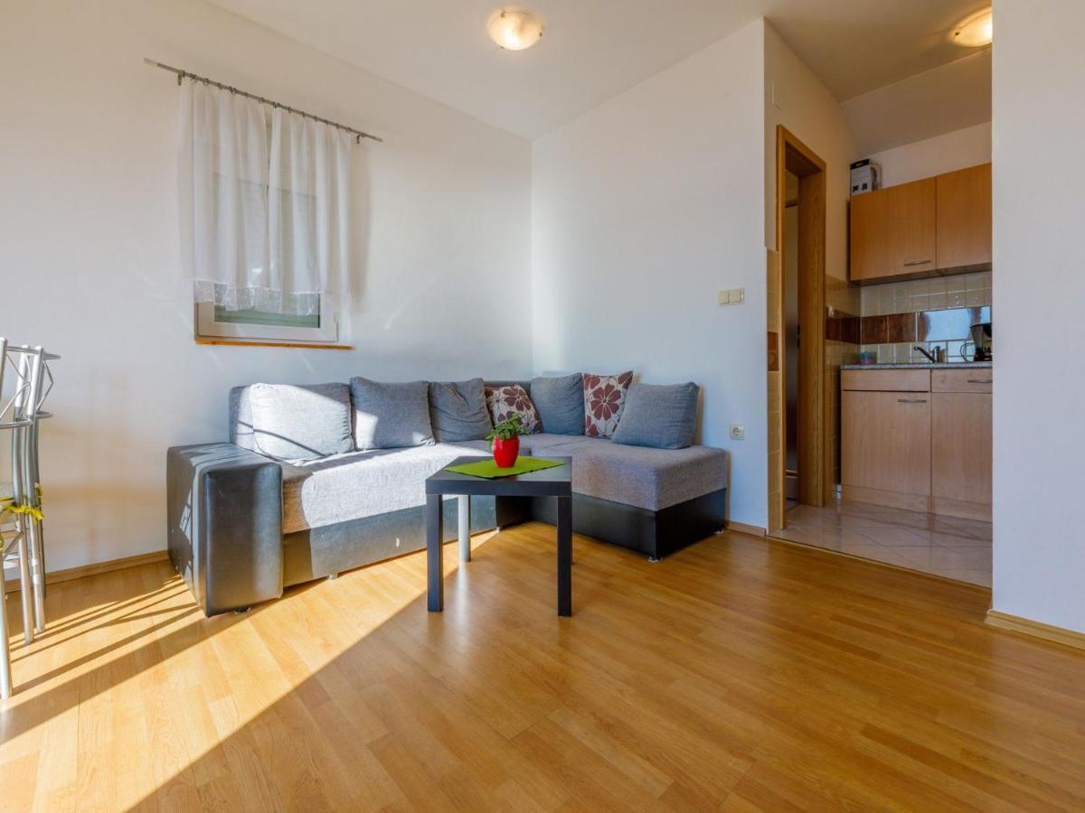 Apartments Benny Crikvenica Εξωτερικό φωτογραφία